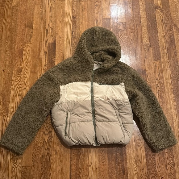 Zara Women’s Brown and Cream Fluffy Puffer Jacket Size XS - Picture 1 of 8